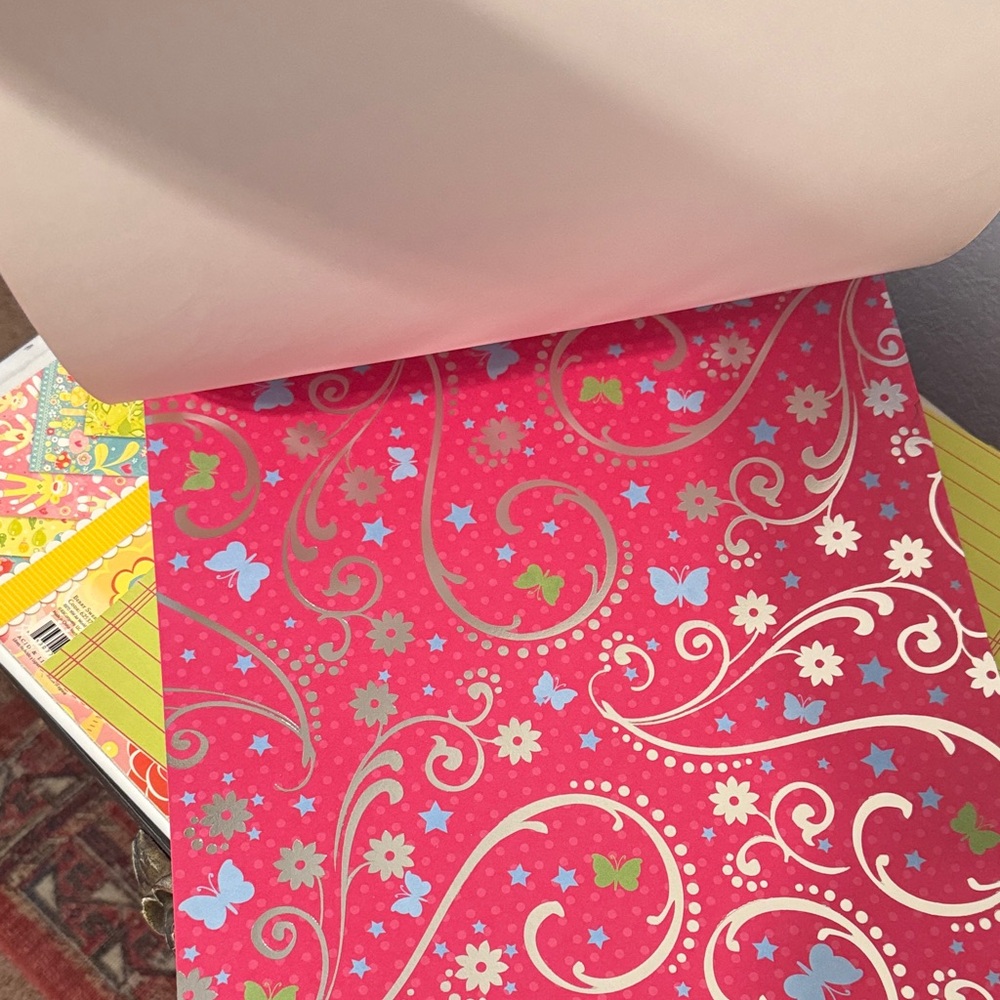 scrapbooking paper lot- incomplete books - Picture 9 of 10